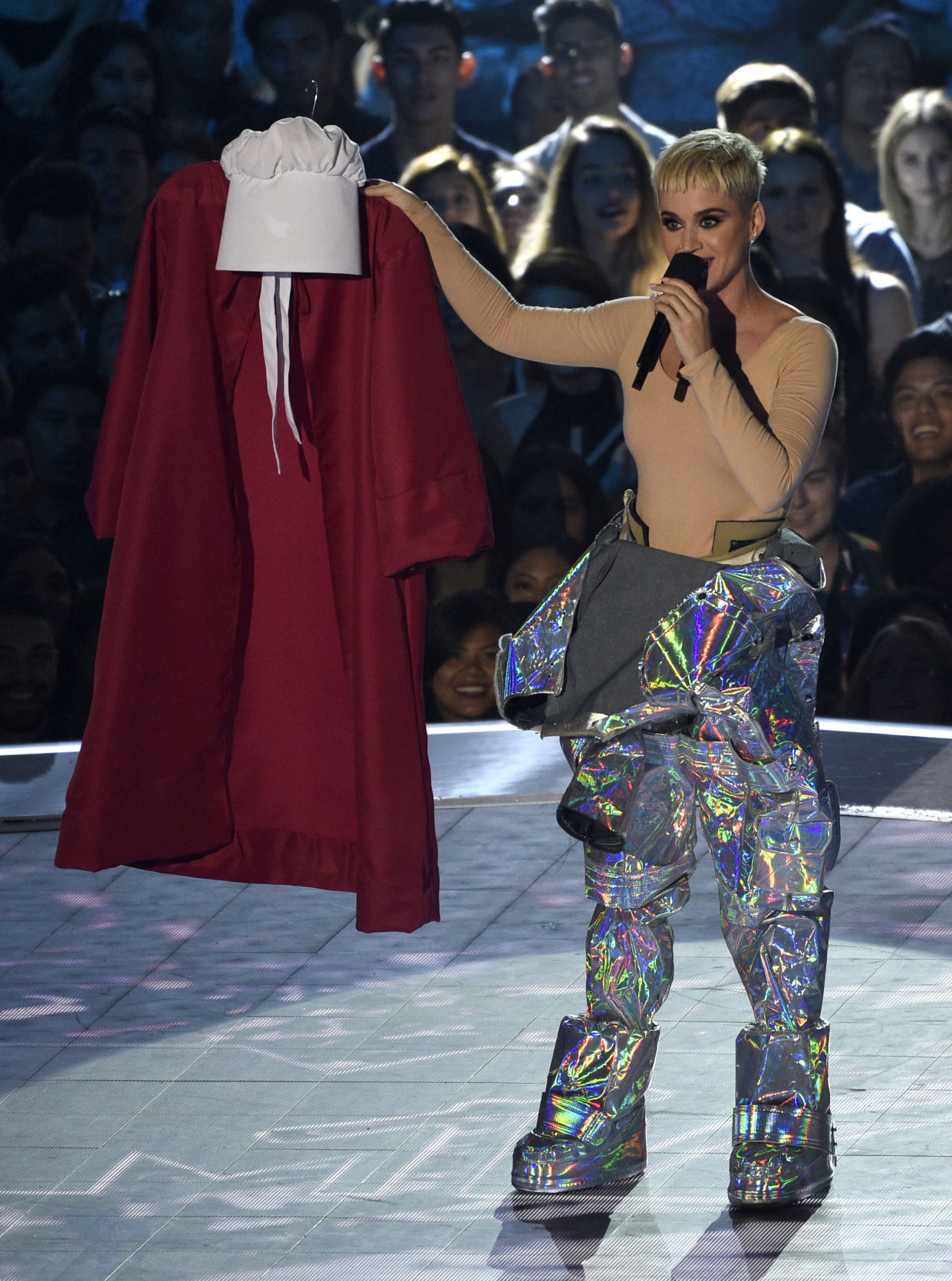 2017 MTV Video Music Awards - Show